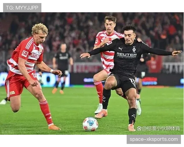 传闻:门兴格拉德巴赫边锋成为多家英超球队夏季引援目标 传闻:门兴格拉德巴赫边锋成为多家英超球队夏季引援目标